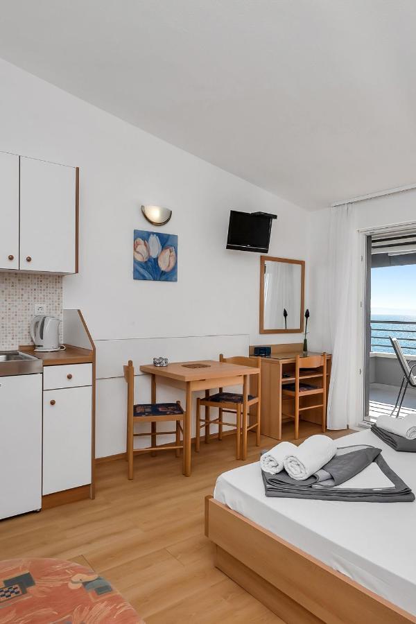 Apartments&rooms by the sea Baska Voda, Makarska - 2578 Exteriör bild