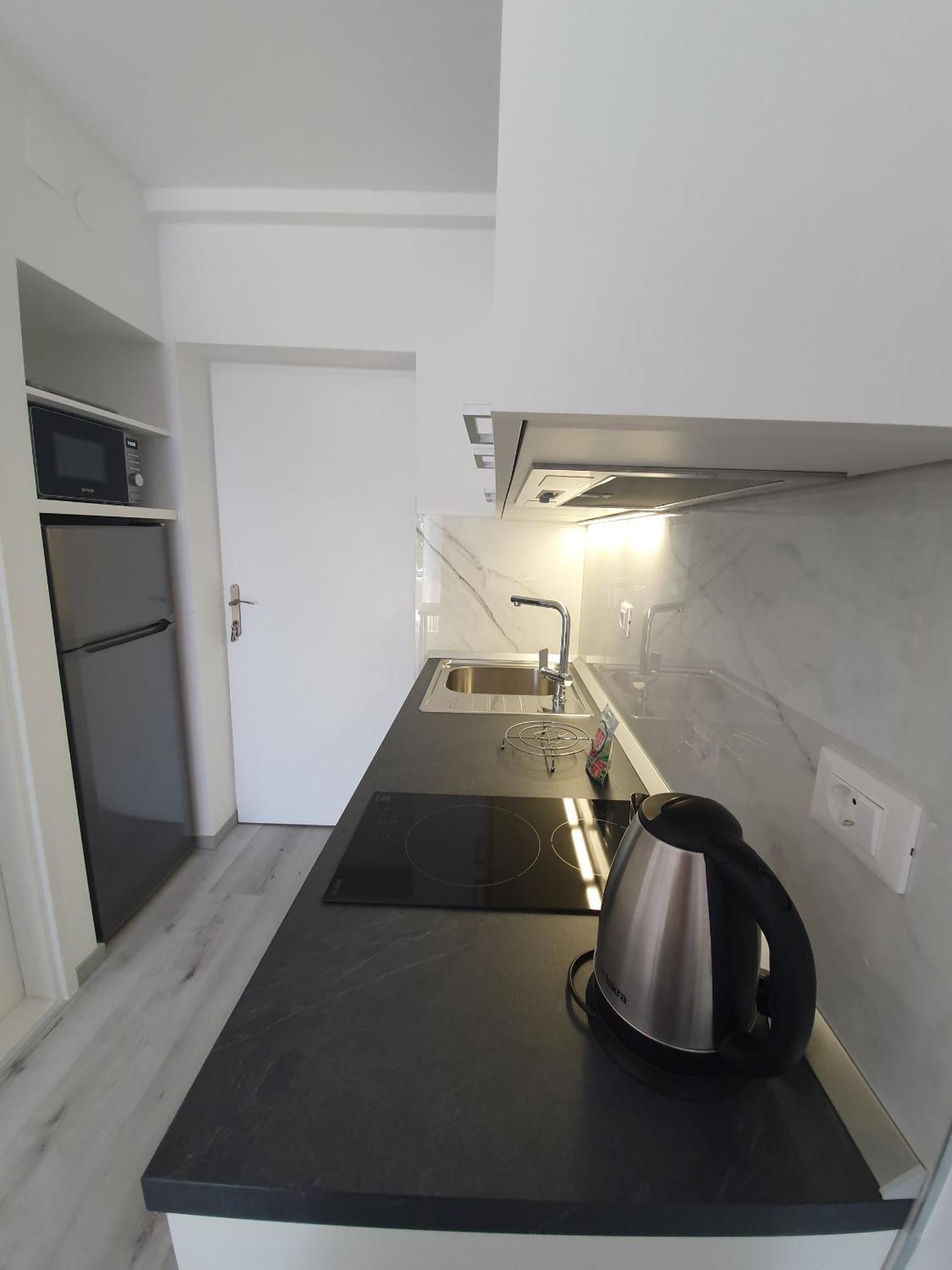 Apartments&rooms by the sea Baska Voda, Makarska - 2578 Rum bild