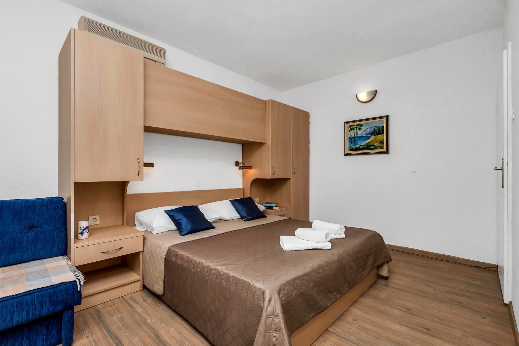 Apartments&rooms by the sea Baska Voda, Makarska - 2578 Rum bild