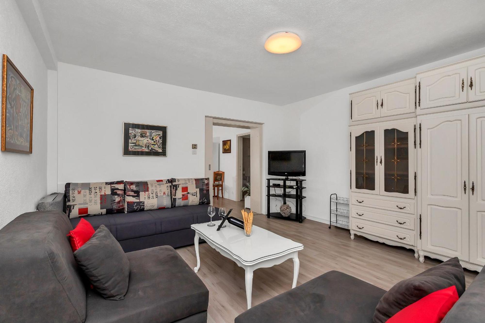 Apartments&rooms by the sea Baska Voda, Makarska - 2578 Rum bild